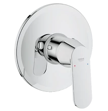 Grohe Eurosmart Cosmopolitan egykaros falba épített zuhanycsap falon belüli résszel együtt
