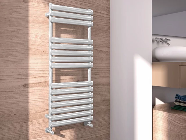 Arezzo Moon chrome 500x1190 mm törölközőszárítós radiátor